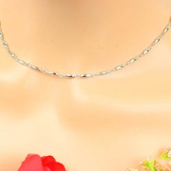 Delicate & Contemporary Necklace Chain, A Lovely Choice for Women, EVCH1819 - Picture 4 of 10